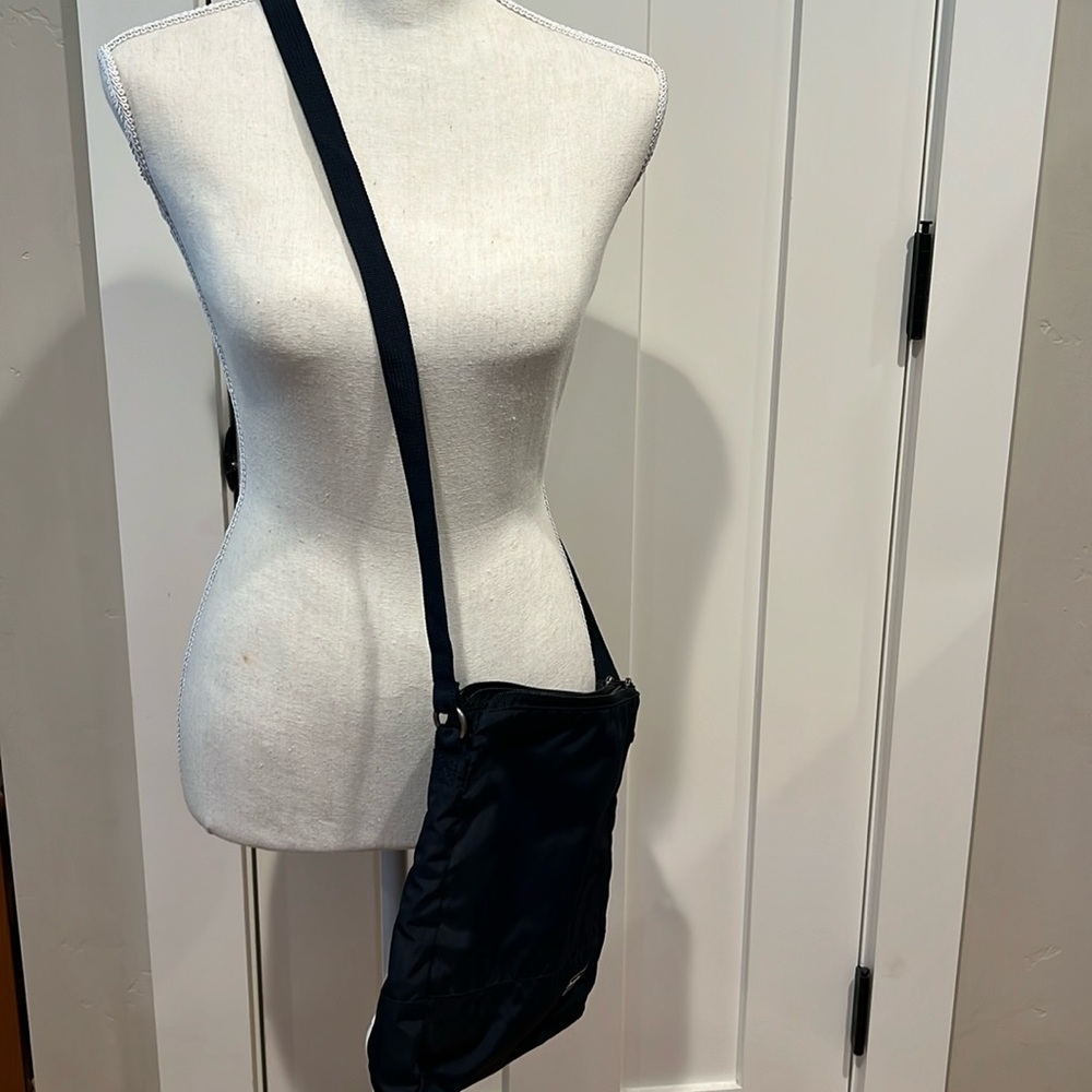Vintage Navy Blue Dakine Crossbody Handbag